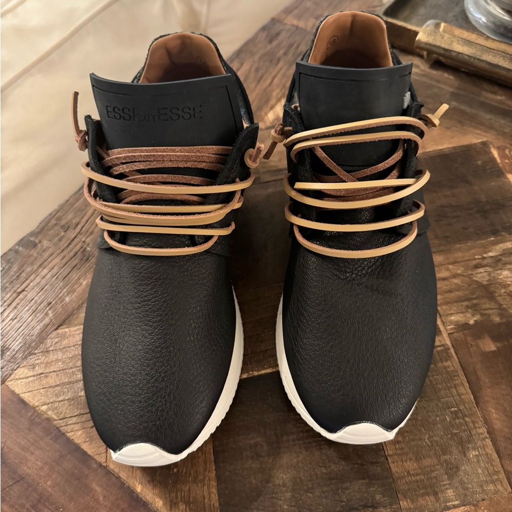 Esseutesse Sneaker
